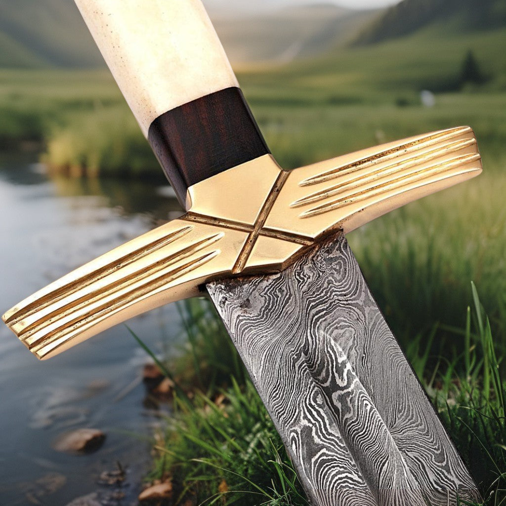Handmade Damascus Steel Formidable King Pattern Viking Sword with Leather Sheath | Collectible Medieval Replica Blade